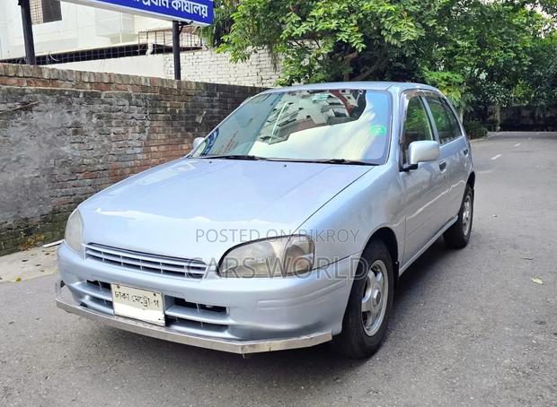 Toyota Starlet 1997 Silver