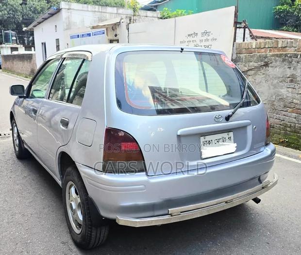 Toyota Starlet 1997 Silver