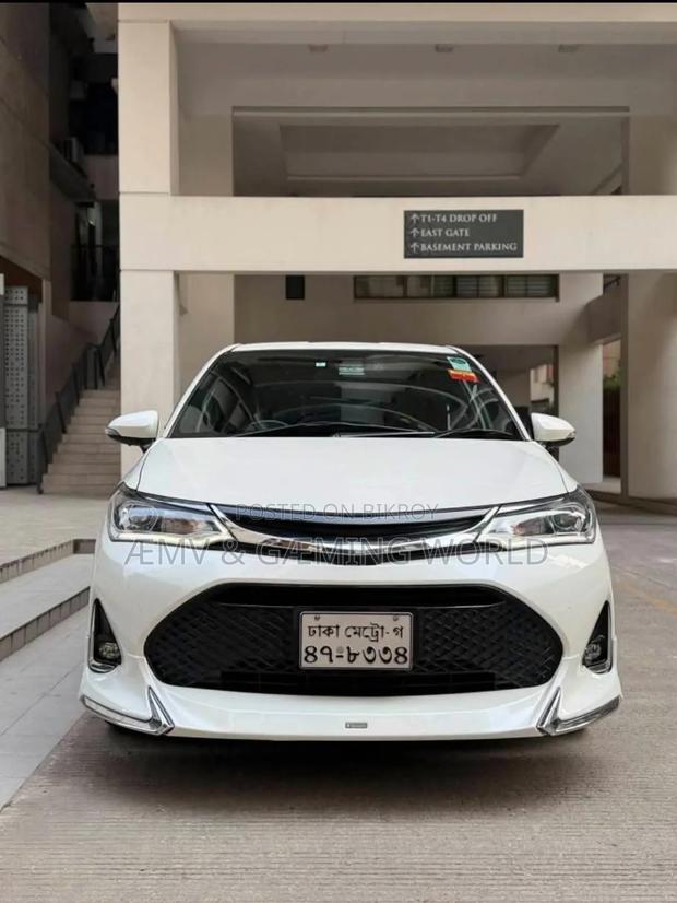 Toyota Corolla 2017 White