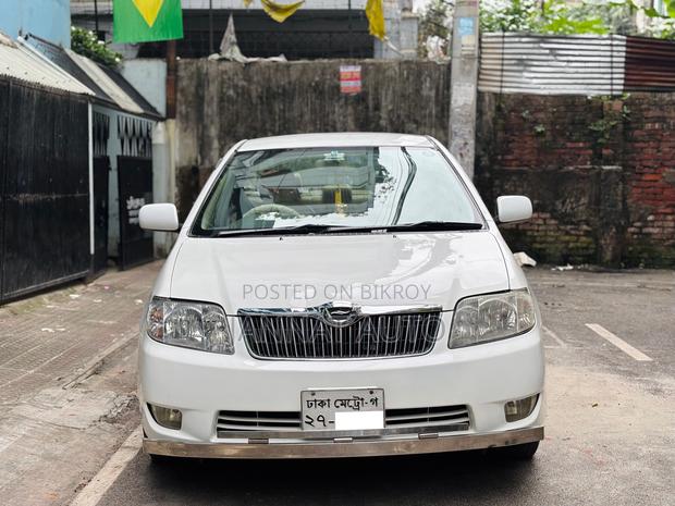 Toyota Corolla 2005 White