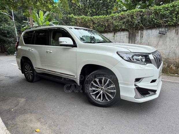 Toyota Land Cruiser Prado 2020 White