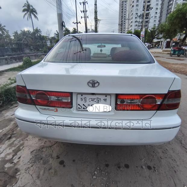 Toyota Vista 1999 White