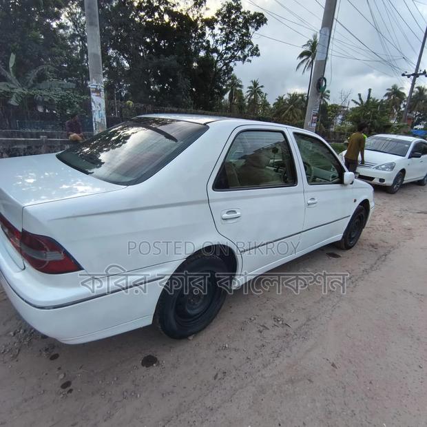Toyota Vista 1999 White