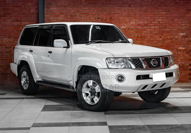 Nissan Patrol 2009 Off White