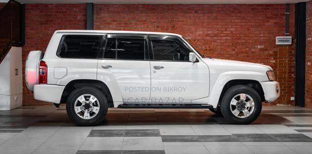 Nissan Patrol 2009 Off White