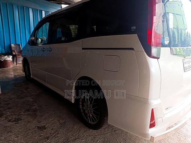 Toyota Noah 1.8 FWD Hybrid (7 Seater) 2016 Pearl