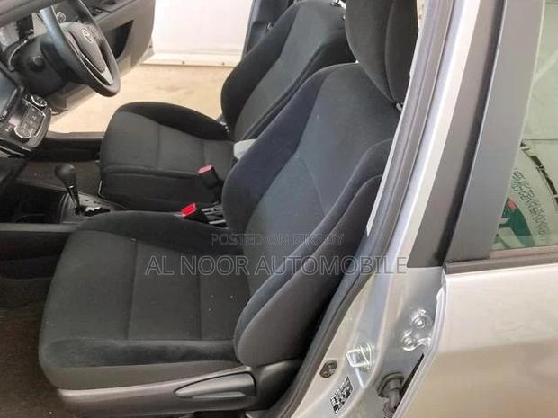 Toyota Axio 2021 Silver