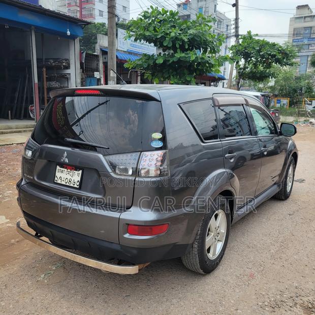 Mitsubishi Outlander 2011 Gray