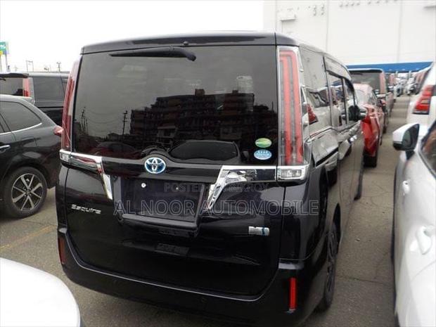 Toyota Esquire 2021 Black