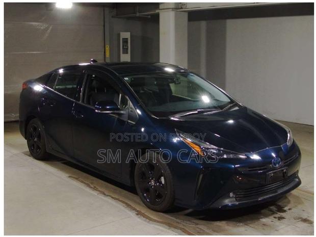 Toyota Prius 2022 Blue