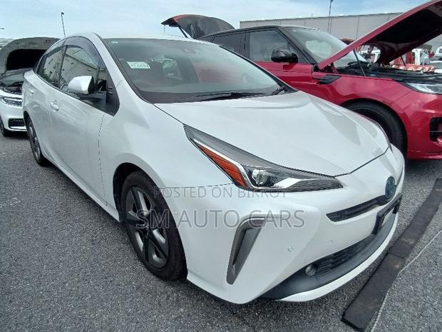 Toyota Prius 2021 Pearl