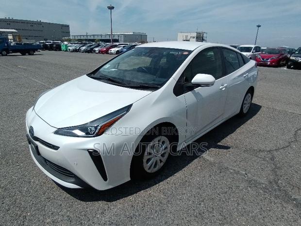 Toyota Prius 2021 Pearl