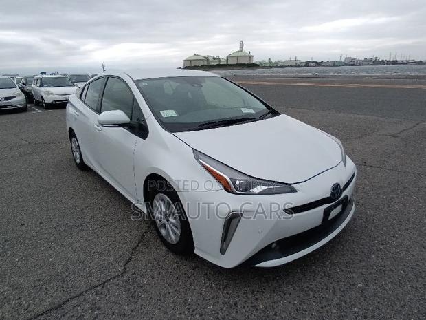 Toyota Prius 2021 Pearl