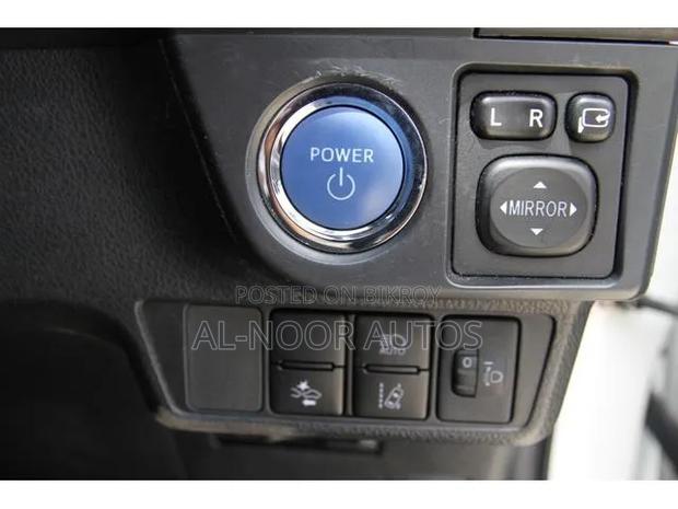 Toyota Axio 2021 White