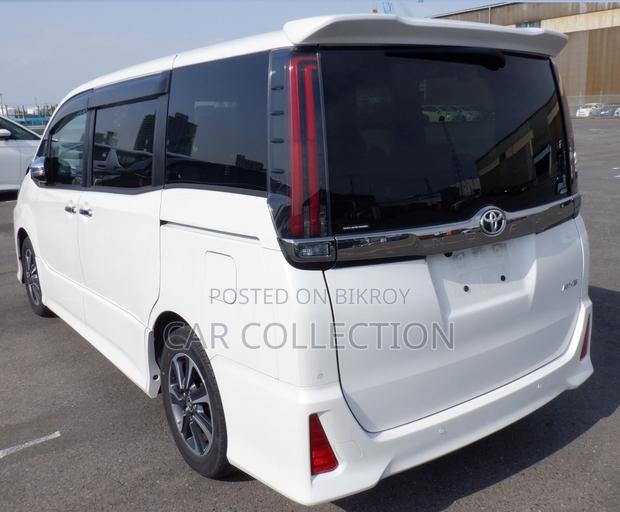 Toyota Noah 2021 Pearl