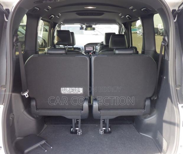 Toyota Noah 2021 Pearl