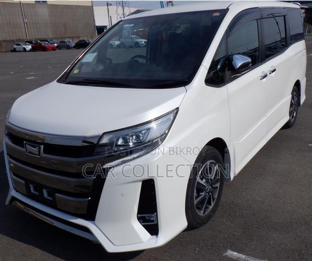 Toyota Noah 2021 Pearl