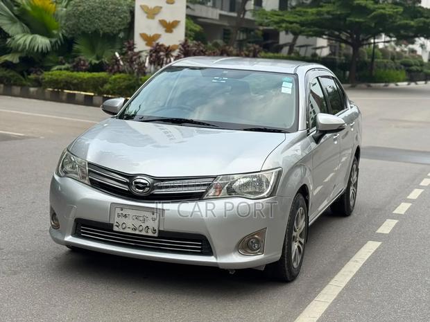 New Toyota Axio 2012 Silver