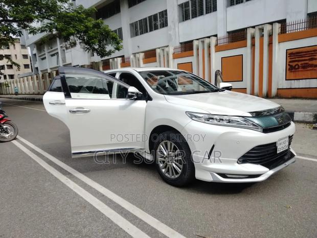 Toyota Harrier 2017 White