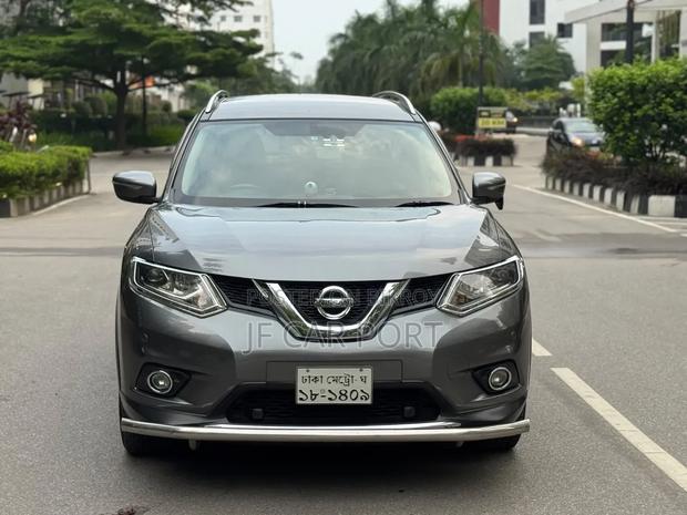 Nissan X-Trail 2013 Gray