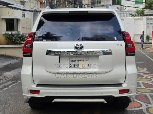 Toyota Land Cruiser Prado 2020 Pearl