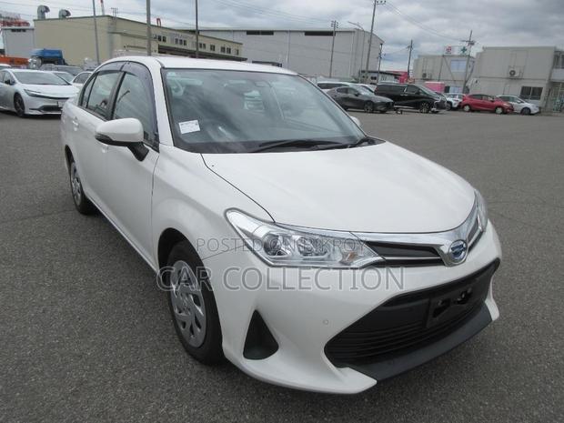 Toyota Axio 2021 White