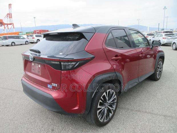 Toyota Yaris Cross 2021 Red