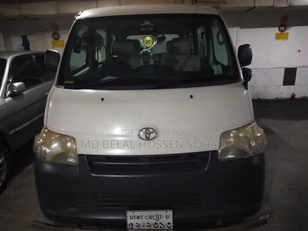 Toyota Noah 2017 White