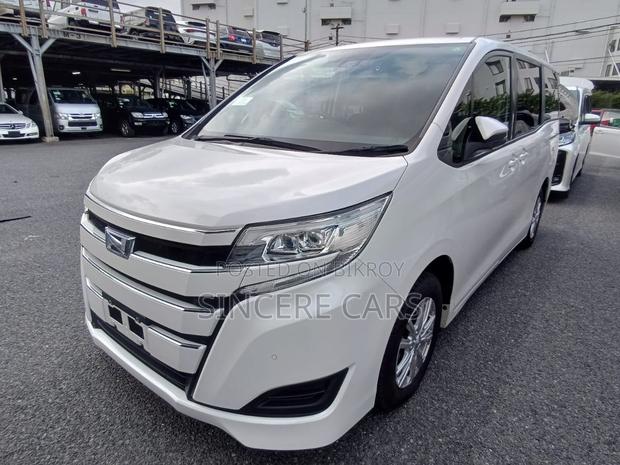 Toyota Noah 2021 Pearl