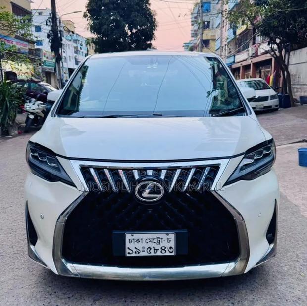 Toyota Alphard 2.4 Hybrid AWD 2015 Pearl