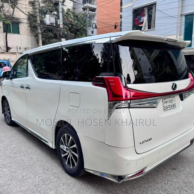 Toyota Alphard 2.4 Hybrid AWD 2015 Pearl