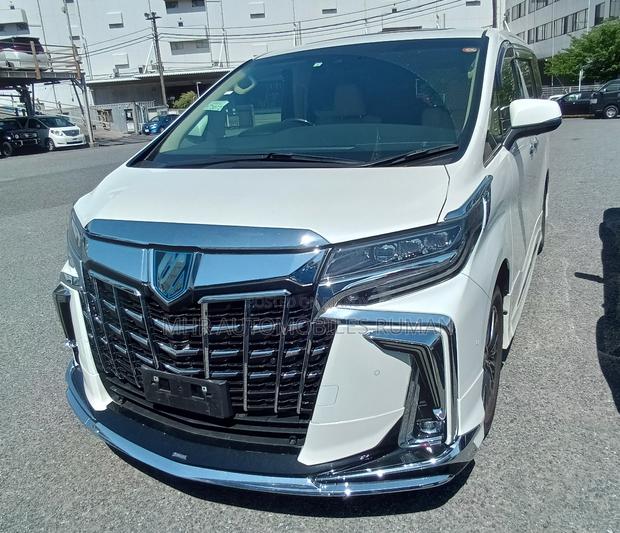 Toyota Alphard 2.5 Hybrid AWD 2023 Pearl