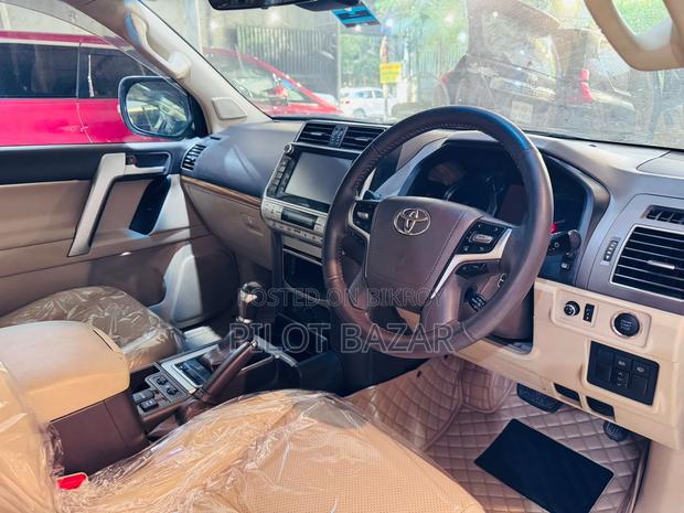 Toyota Land Cruiser Prado 4.0 Petrol TX 2018 Pearl