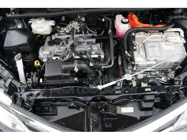 Toyota Corolla Fielder 2021 Black