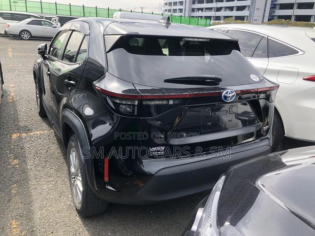 Toyota Yaris Cross 1.5 Hybrid FWD 2021 Black