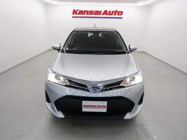 Toyota Corolla Fielder 2021 Silver