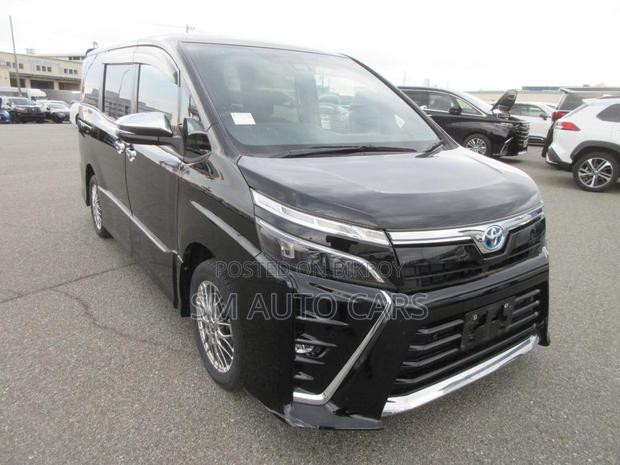 Toyota Voxy 2021 Black