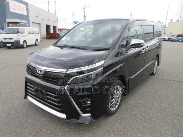 Toyota Voxy 2021 Black