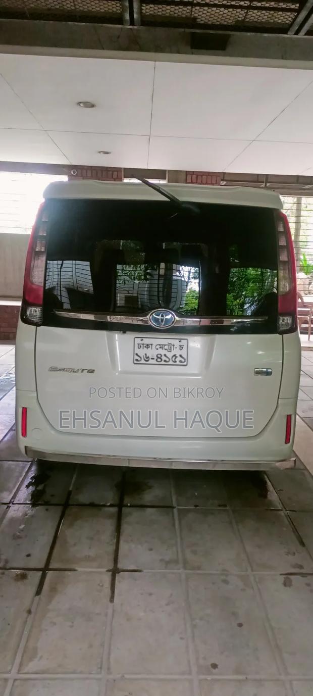 Toyota Esquire 1.8 FWD Hybrid (7 Seater) 2016 Pearl