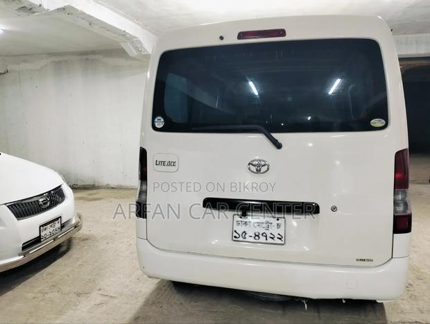 Toyota Noah 2008 White