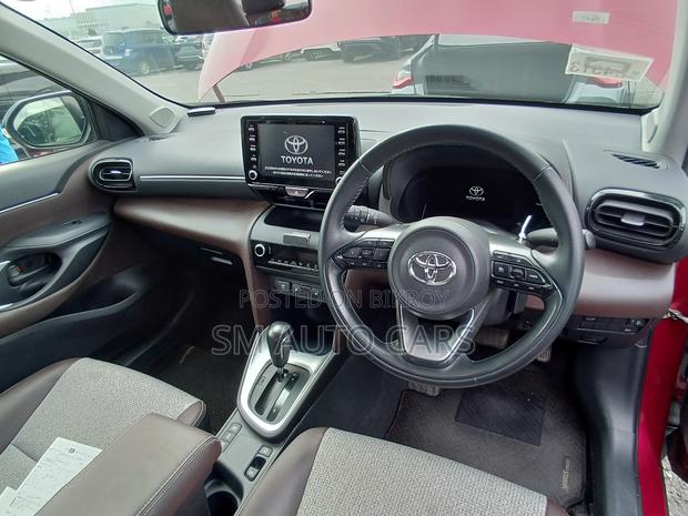 Toyota Yaris Cross 2021 Red