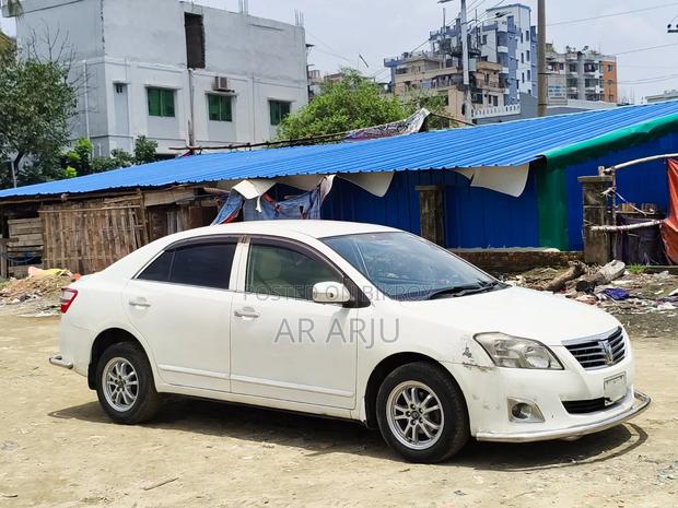 Toyota Premio 2012 White
