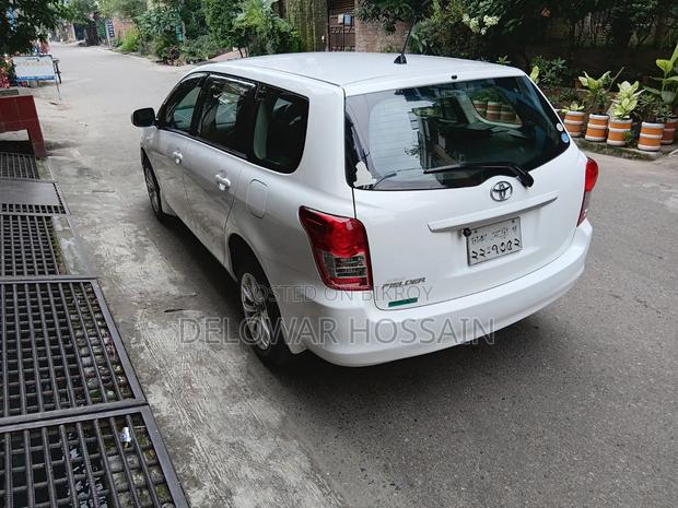 Toyota Corolla Fielder 2011 White