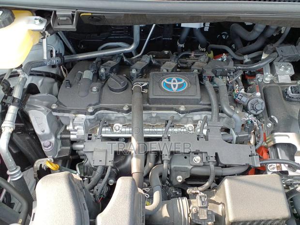 Toyota Noah 2022 Pearl