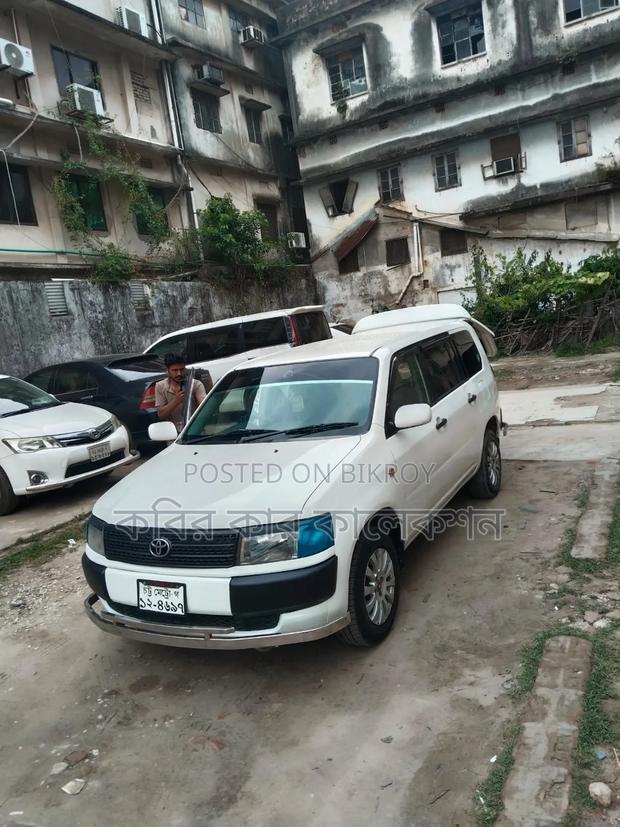 Toyota Probox 2005 White