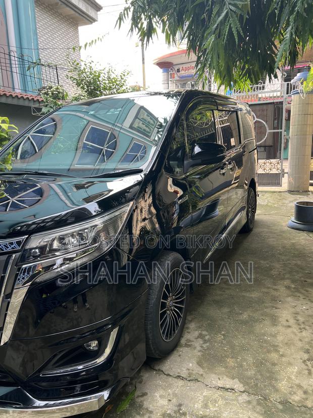 Toyota Esquire 2.0 FWD (7 seater) 2017 Black
