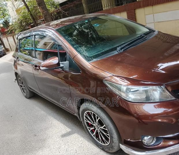 Toyota Vitz 2012 Brown