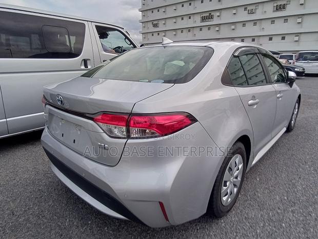 Toyota Corolla 2021 Silver