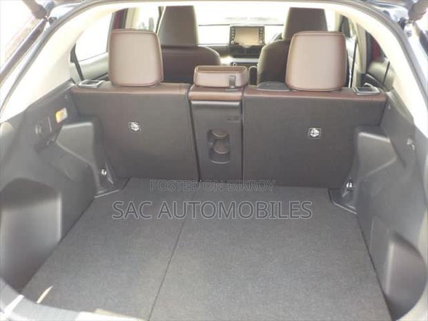 Toyota Yaris 1.5 Sedan L 2020 Maroon