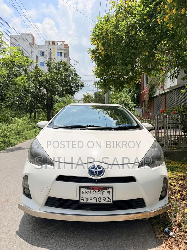 Toyota Aqua 2013 White